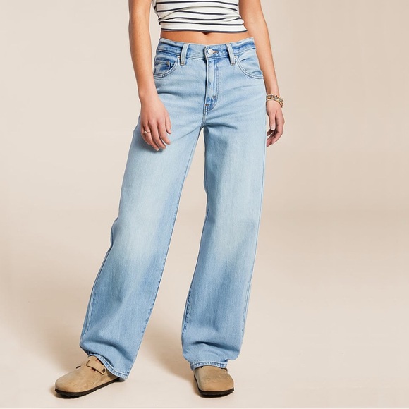 Levi’s Baggy Dad Jean - Picture 2 of 4